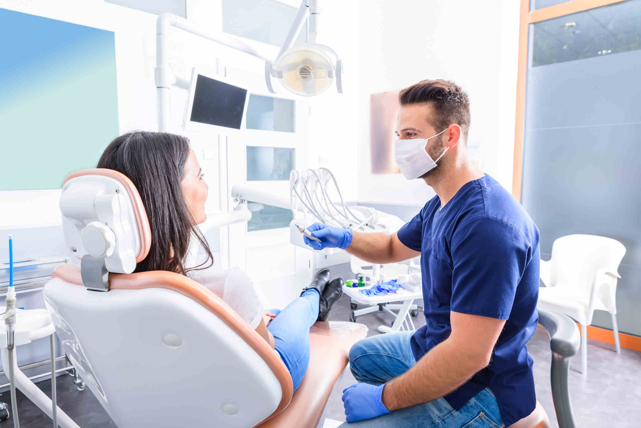 Анкерные штифты в стоматологии: особенности и плюсы